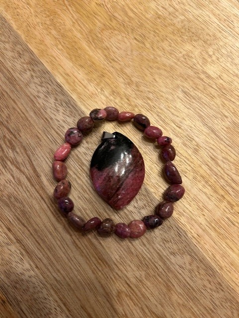 Pendentif Rhodonite pierre plate