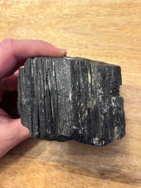 Pierre brut Tourmaline noire