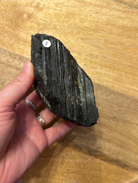 Pierre brut Tourmaline noire