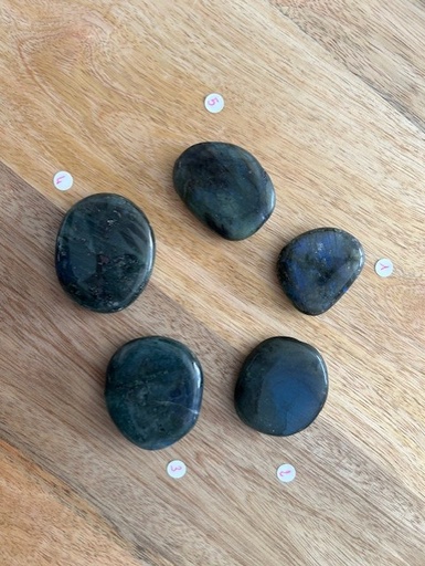 Pierre plate Labradorite