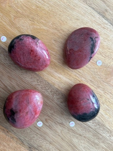 Galet Rhodonite